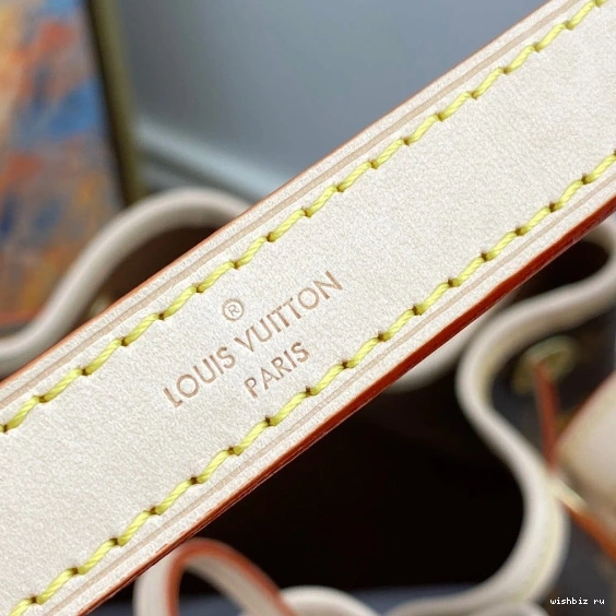 WIS NOÉ VUITTON LOUIS 0109